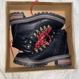 Vintage 93 boots